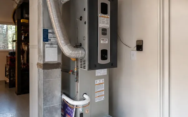 High-efficiency furnace installed in a Puyallup, WA home